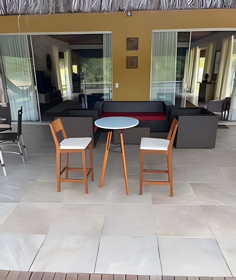 Casa Rosa - Experiência Exclusiva à Beira do Lago das Brisas