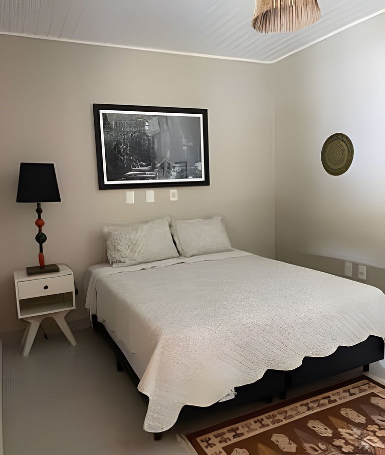 Casa Rosa - Experiência Exclusiva à Beira do Lago das Brisas