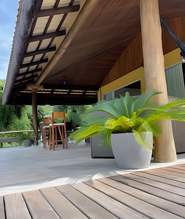 Casa Rosa - Experiência Exclusiva à Beira do Lago das Brisas