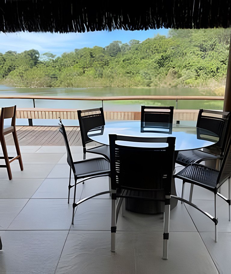 Casa Rosa - Experiência Exclusiva à Beira do Lago das Brisas